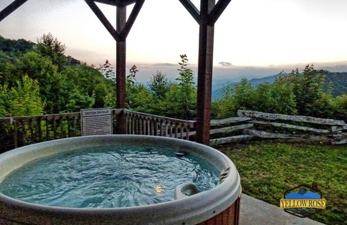Maggie Valley Cabin | Customer Appreciation Year! See Discount information in Ad