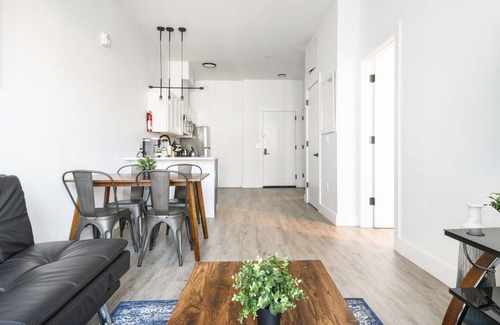 Elizabeth Apartment | Cute 1BR next to EWR 3551