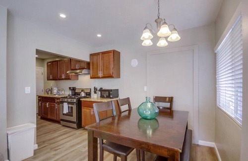 Central Mission Beach Cottage | Cute 2 Bedroom Cottage with Large Patio Just Steps Away from the Ocean