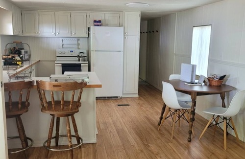Park Hill House | Cute 2 Bedroom with Lake Access in Quiet Neighborhood - Sleeps 6