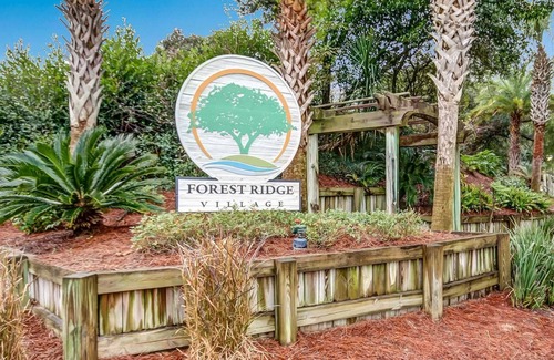 Fernandina Beach Condo | Cute and Affordable Condo with Pool and Tennis Courts!