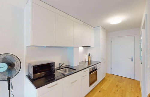 District 6 Apartment | Cute and central studio - Sun 11