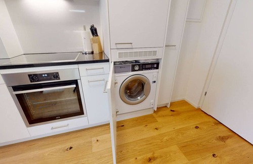 District 6 Apartment | Cute and central studio - Sun 11