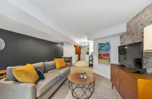 Columbia Heights House | Cute and Charming 1BR in Fantastic Location townhouse