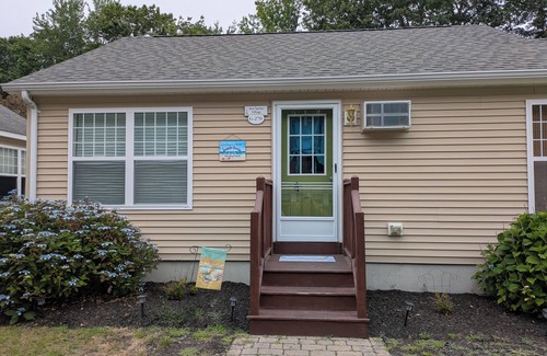 Ogunquit - Wells Cottage | Cute and Comfy Cottage - 1 Mile to Wells Beach & 3 Miles to Ogunquit Beach!