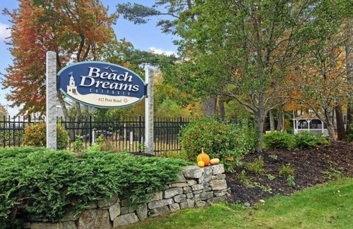 Ogunquit - Wells Cottage | Cute and Comfy Cottage - 1 Mile to Wells Beach & 3 Miles to Ogunquit Beach!
