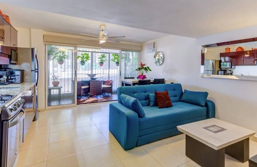 Romantic Zone Apartment | Cute and Cozy 1 Bed 1 Bath at Loma del Mar! Heart