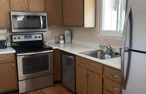 Lake Ozark Condo | Cute and cozy lakeside paradise condo located on the 3MM