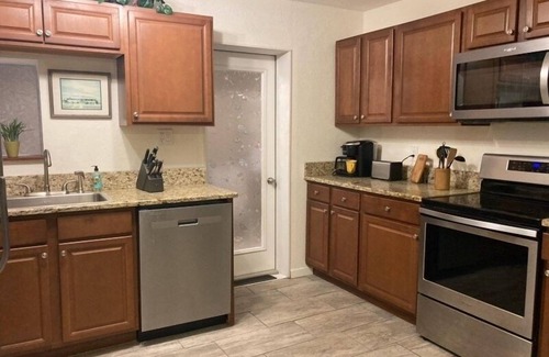 Bradenton House | Cute Bungalow close to downtown and Anna Maria Island.