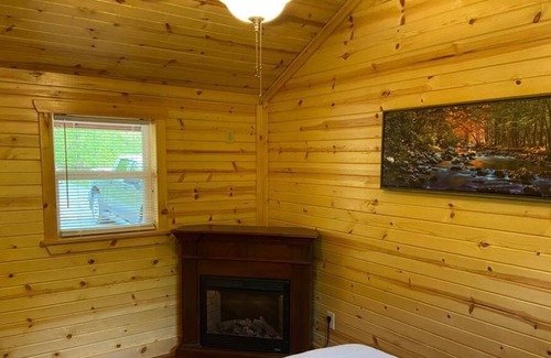 Pikeville Cabin | Cute Cabin secluded on 7 acres with stream and walking trails