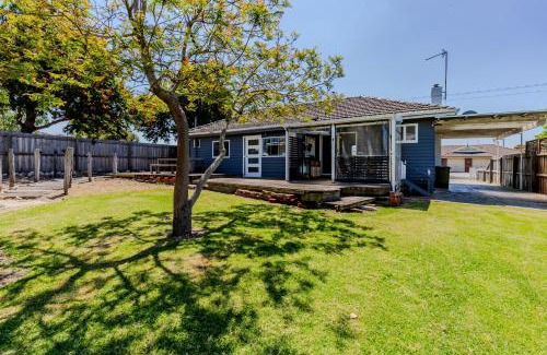 Paynesville House | Cute, Comfy, Family and Pet friendly