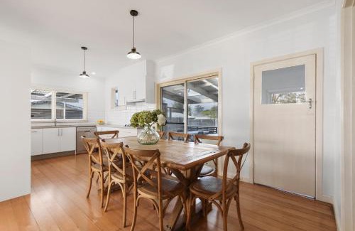 Paynesville House | Cute, Comfy, Family and Pet friendly