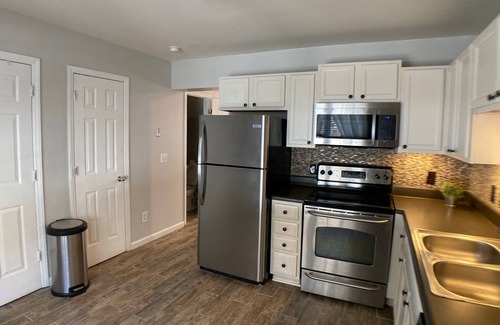 Southwest Raleigh House | Cute corner townhouse near Raleigh, Cary and NC State