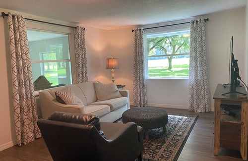 Starke Cottage | Cute cottage on 85-Acre horse farm