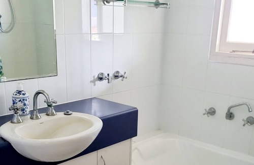 Webberton Ski Chalet | Cute cottage within walking distance to the best beaches. Pet-friendly.