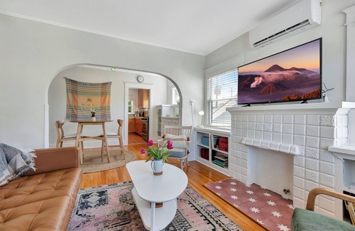 Bluff Heights Apartment | Cute & Cozy Beach Retreat with Ocean Air, Balcony and Dedicated WFH set up