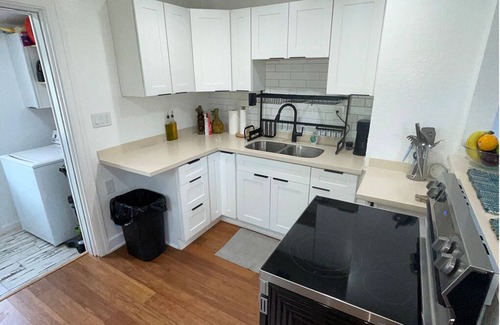 United Central House | Cute & Cozy entire home under 10 mins from beach and Downtown St. Pete
