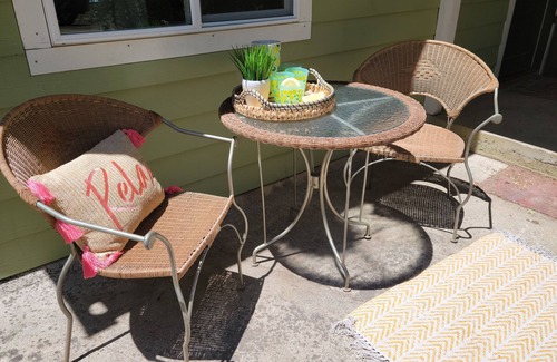 Julian Cabin | Cute & Cozy! Julian Mt. cabin. Hiking, wineries, brewery. All season getaway.