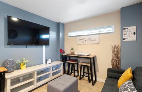 Garfield Apartment | Cute & Cozy Renovated APT in the heart of Phoenix