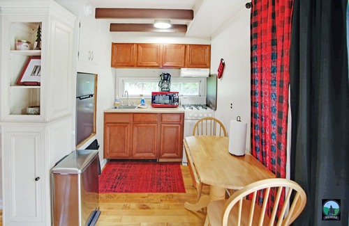 Gaines House | Cute Efficiency Cottage Near Pine Creek