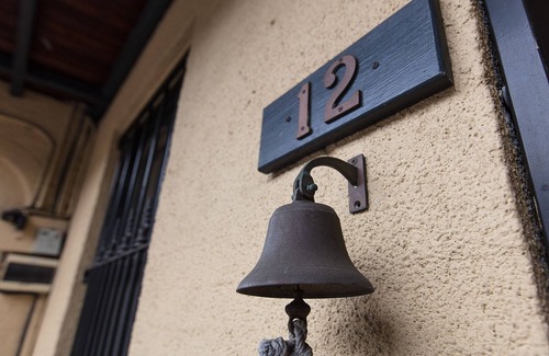 Rozelle House | Cute Heritage Home with Balcony close to the City
