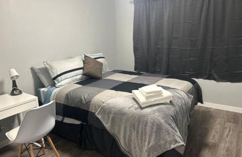 Highland Park Apartment | Cute Highland Park Entire Unit B