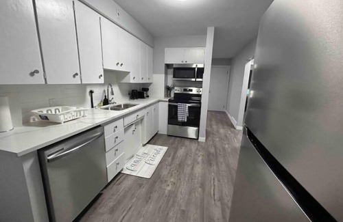 Highland Park House | Cute Highland Park(Upper-A-Unit)