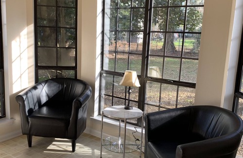 Beaufort House | Cute home, great for MCRD families (entire home)