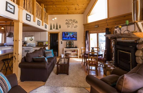 Crested Butte South House | Cute home in CB South, overlooking river, amazing views and fishing access!