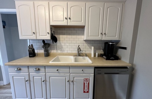 Sugar House House | Cute house that is centrally located!