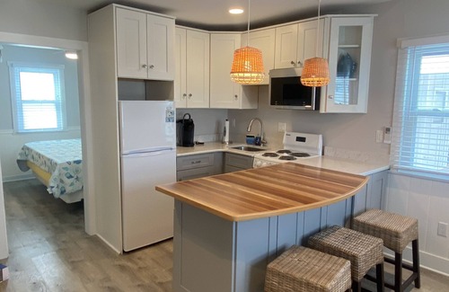 Beach Haven Apartment | Cute little apartment close to all Beach Haven has to offer