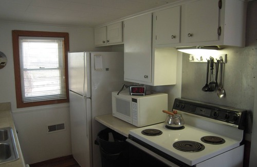Pinckney House | Cute little cottage by Little Portage Lake, Portage Chain of Lakes, Pinckney Mi.