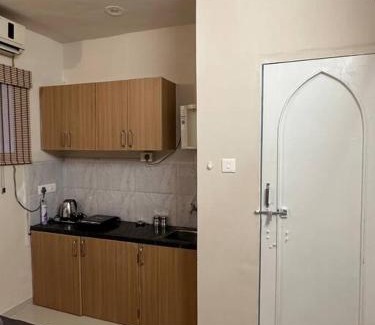 Koregaon Park Apartment | Cute Little Room in Koregaon Park WiFi AC Kitchenette