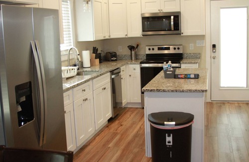 Waynesboro House | Cute Place 2yrs old near 2 Ski resorts, Many Wineries/Breweries, BR Parkway, .