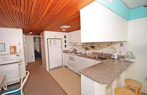 Midtown Ocean City Condo | Cute, spacious 1-bedroom oceanfront condo with free WiFi, an outdoor pool, and an expansive balcony located midtown!