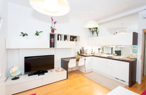 Ljubljana Apartment | Cute Tiny Flat