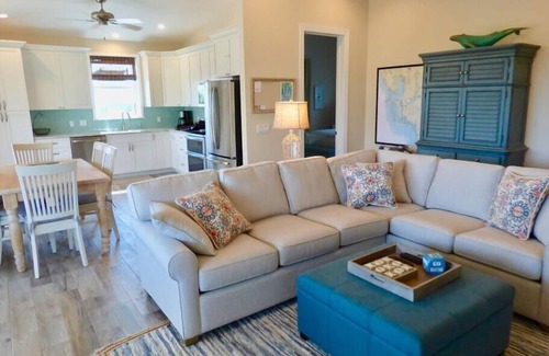 Placida House | Cuttlefish Cottage: Beautiful home with great beach views!
