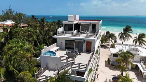 Centro - Supmza 001 Hotel | Cuxos Hotel Beachfront