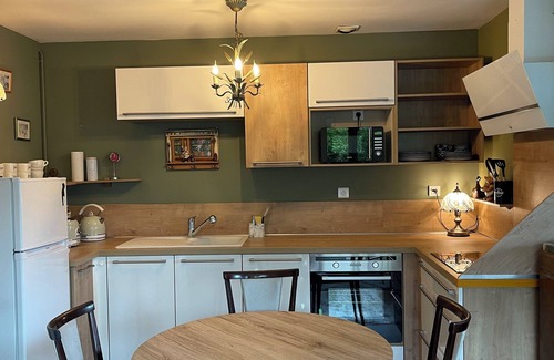 Millau Apartment | CV apartment, parking, elevator, air conditioning, roof terrace