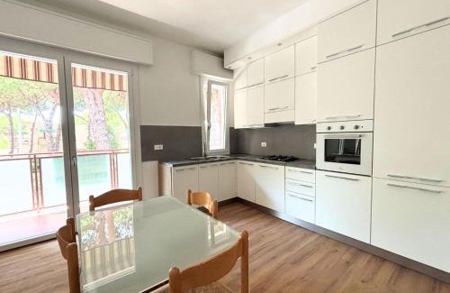 Pinarella Apartment | CV016 - Cervia, nuovo trilocale con posto auto a 100m dal mare