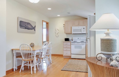Ocracoke Villa | CV6A: Scotch Bonnet A -2nd floor 1BR villa, spacious living area!