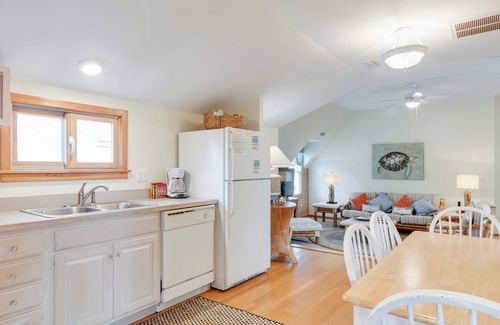 Ocracoke Villa | CV6A: Scotch Bonnet A -2nd floor 1BR villa, spacious living area!