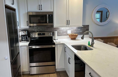 Ocracoke Villa | CV7A: North Point A -2nd floor 1BR villa with screened porch!