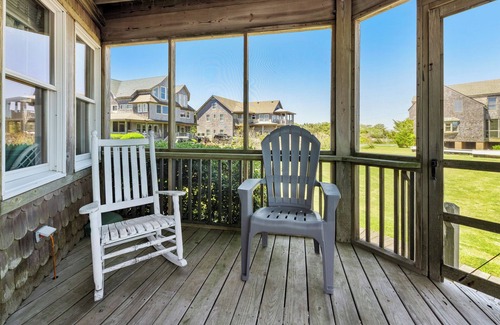 Ocracoke Villa | CV9B: Net House B - Waterfront studio with screened porch!