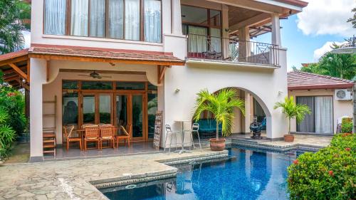 Playa Langosta Villa | CW2 Casa Wasabi 2bed+1bath