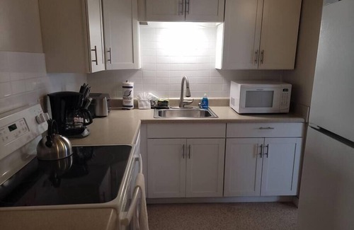 Clearwater Beach Apartment | CWB Retreats at Baymont Lofts - Loft D