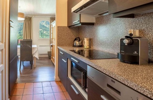 Meribel Apartment | Cybeles 8 nice refurbished apartment 450m from the ski pistes
