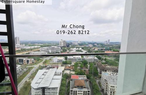 Cyberjaya Apartment | Cybersqaure Studio Suites with Netfilx @10 min walking distance to McD