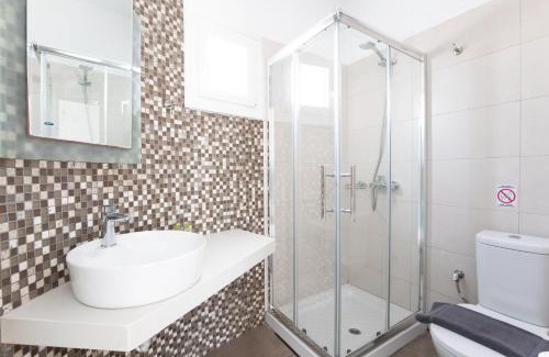 Ornos Apartment | Cyclades Blue