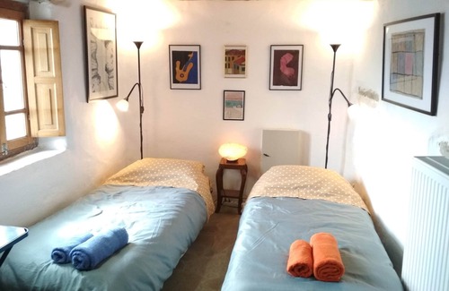 Pitrofos House | Cyclades Olive Museum's Guest House with free 1 h tour to the Olive Museum.
